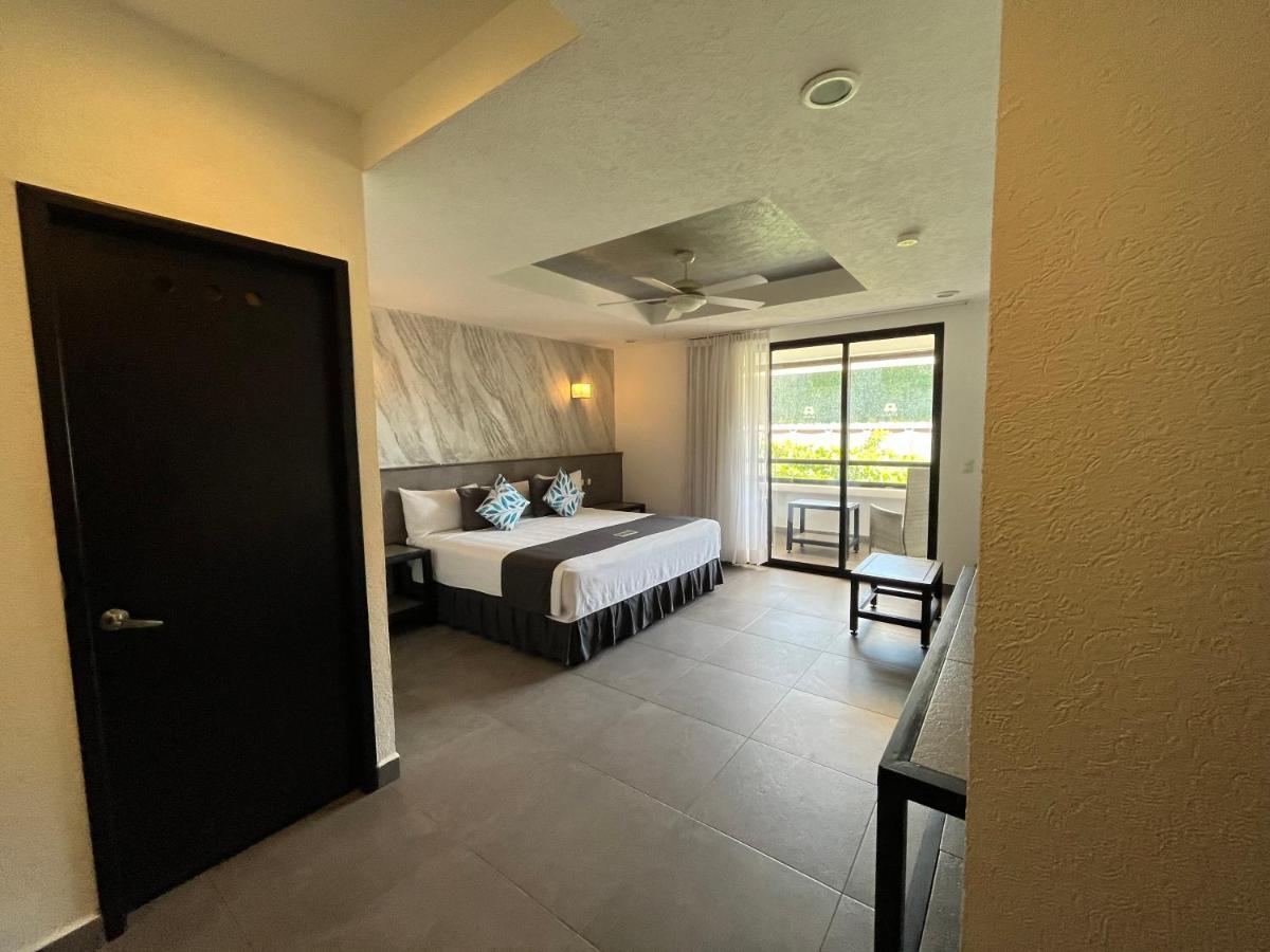 Hotel Mx Portal Maya Playa del Carmen Exteriör bild